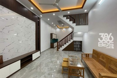 Bán nhà Tân Mai, 46m2 x 5T x 5.45 tỷ, NGÕ THÔNG - Ô TÔ CÁCH 20M