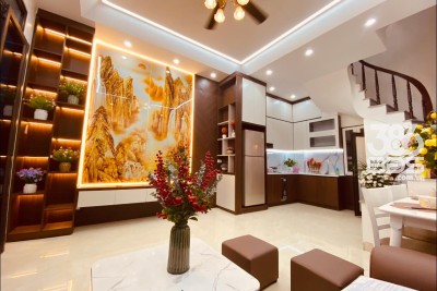 Bán nhà ngõ 236 Tân Mai, 32m2 x 4T x 3.7 tỷ, NGÕ NÔNG -  GẦN Ô TÔ