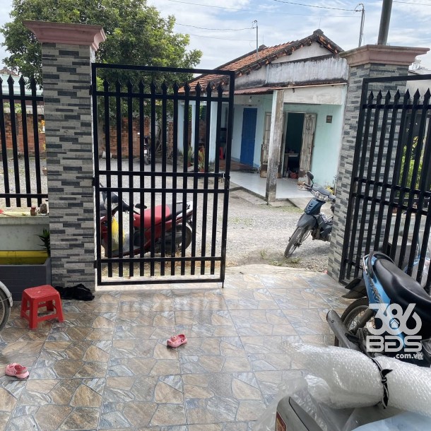 Bán nhà đẹp  xã Tân Thạnh Đông , Cù Chi dt 123m2 full thổ , 1 lửng , 2pn , 2wc giá 2,3 tỷ-1