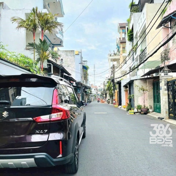 Bán nhà / Kênh Tham Lương, Bình Hưng Hòa dt 100m2 4 lầu 6pn, 6wc giá 10,5 tỷ-1