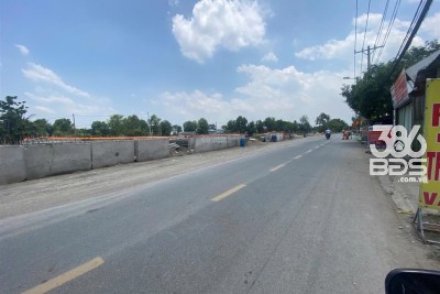 Bán đất mặt tiền Láng Le Bàu Cò , xã Tân Nhựt dt 445m2 ( có 331m2 thổ ) giá 7,5 tỷ