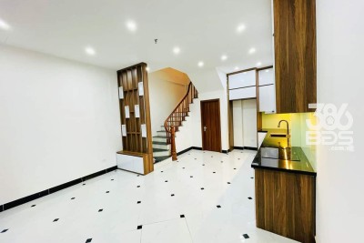 Bán nhà Định Công, 35m x 5T x 4.5 tỷ, MẶT NGÕ - 5M Ô TÔ TRÁNH