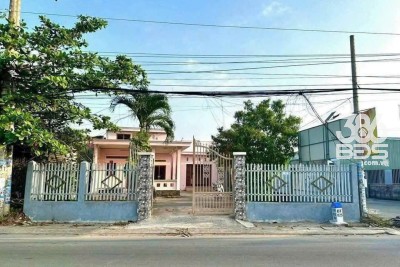 Nhà mặt tiền ĐT 825, thị trấn Đức Hòa, Long An tổng dt 480m2 full thổ 3pn 3wc giá 8,8 tỷ
