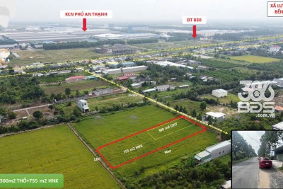 1054m2 đất mặt tiền ấp 10, Lương Hòa, Bến Lức, Long An có 300m2 thổ giá 8,5 tỷ