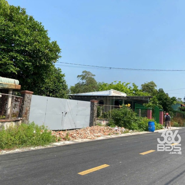681m2 đất mặt tiền đường nhựa xã Tân Thạnh Tây, Củ Chi có 300m2 thổ giá 7,8 tỷ-2