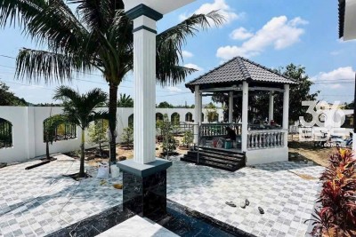 Biệt thự 2 mặt tiền đường xã Mỹ Lộc, Cần Giuộc dt 588m2 thổ , 2pn 2wc giá 5,5 tỷ