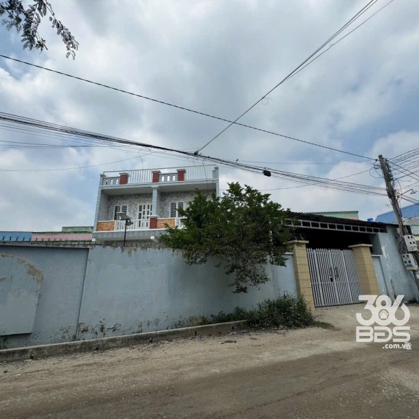 Nhà kho 2 mt xã Thanh Phú, huyện Bến Lức tổng dt 1234m2 giá 18,48 tỷ-3