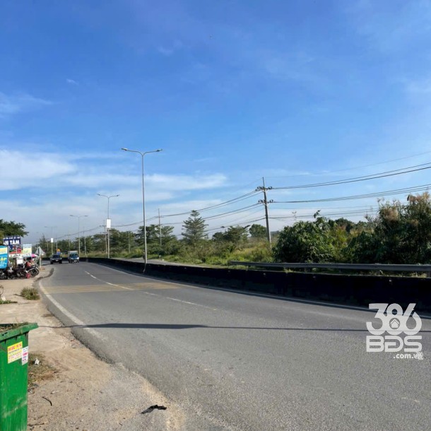 4800m2 đất xã An Thạnh, Bến Lức giá 9 tỷ-1