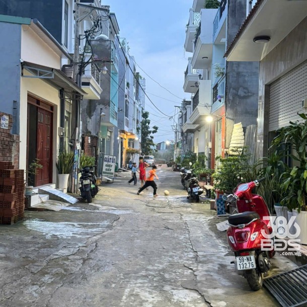 Nhà hẻm Bình Thành, Bình Hưng Hòa B, dt 56m2 3 lầu 4pn 4wc giá 5 tỷ-2