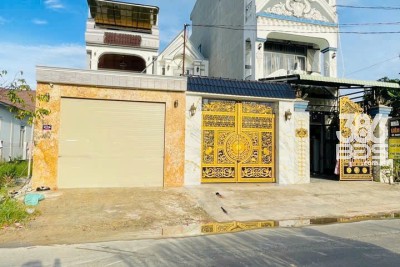 Nhà đẹp ấp Bình Hữu 1, xã  Đức Hòa Thượng , Đức Hòa dt 154m2 2 lầu 5pn 4wc giá 3,75 tỷ