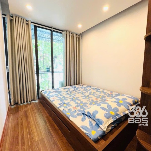 Bán tập thể phố 8-3- Diện tích 50m2 - Sổ đỏ sẵn sàng giao dịch- Giá 1tỷ 98-5