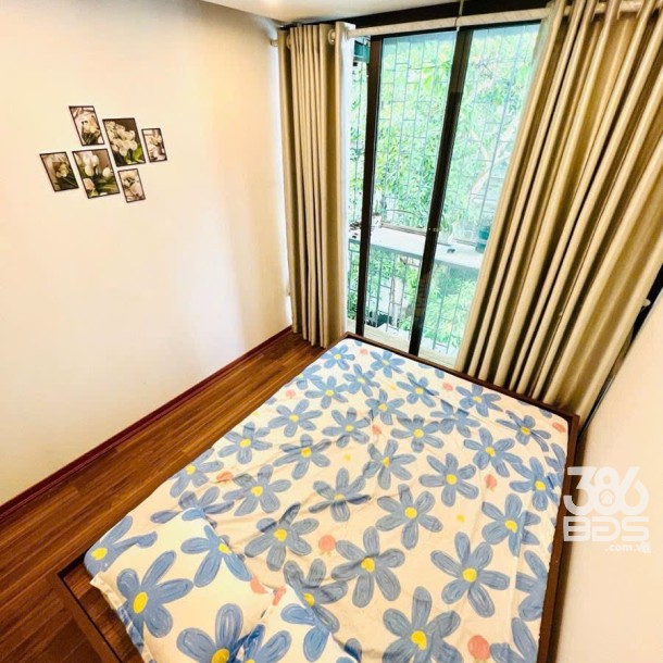Bán tập thể phố 8-3- Diện tích 50m2 - Sổ đỏ sẵn sàng giao dịch- Giá 1tỷ 98-8