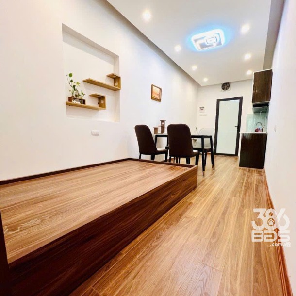 Bán tập thể phố 8-3- Diện tích 50m2 - Sổ đỏ sẵn sàng giao dịch- Giá 1tỷ 98-10