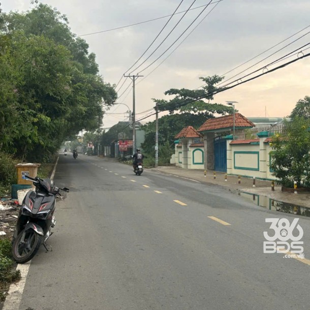 Nhà mặt tiền An Hạ, xã Phạm Văn Hai, Bình Chánh dt 112m2 giá 3 tỷ-4