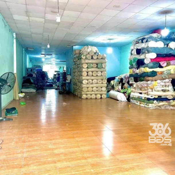 Nhà kho mặt tiền Trần Văn Giàu , xã Phạm Văn Hai , Bình Chánh dt 400m2 giá 17,6 tỷ-4