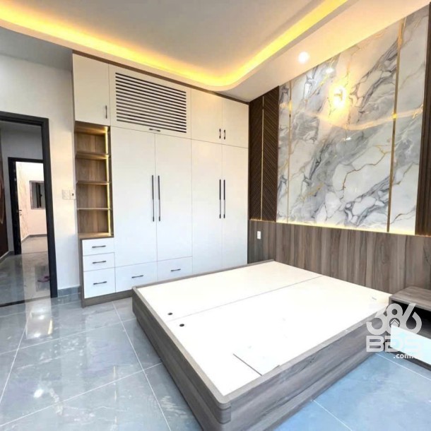 Nhà / Kênh Mương Lệ , BHH B , Bình Tân dt 50m2 3 lầu 4pn, 5wc giá 6 tỷ-7