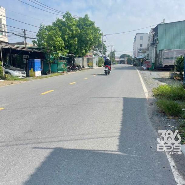 300m2 đất ( 15m2 thổ ) / Nguyễn Kim Cương, xã Tân Thạnh Tây giá 2,2 tỷ-2