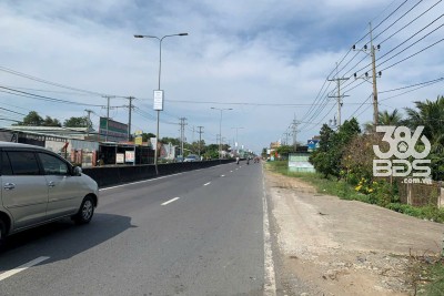 3273m2 đất mặt tiền ĐT 824 xã Lương Hòa, Bến Lức, Long An giá 35 tỷ