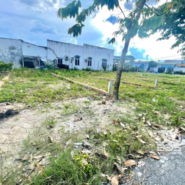 2 lô thổ cư mặt tiền đường 12B, thị trấn Củ Chi dt 56m2 giá 1,8 tỷ / lô-3