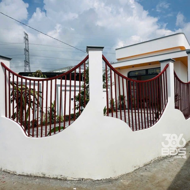 Nhà sân rộng xã Mỹ Lộc , Cần Giuộc dt 198m2 3pn 2wc giá 1,9 tỷ-2