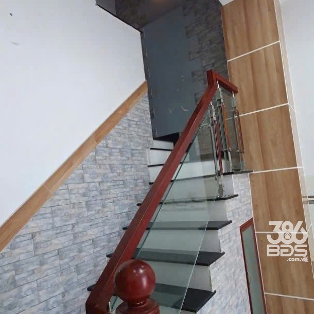 Nhà hẻm Liên Khu 4-5, dt 40,8m2 3 lầu 4pn 4wc , sân thượng hẻm rộng giá 4,8 tỷ ( hướng Nam)-2