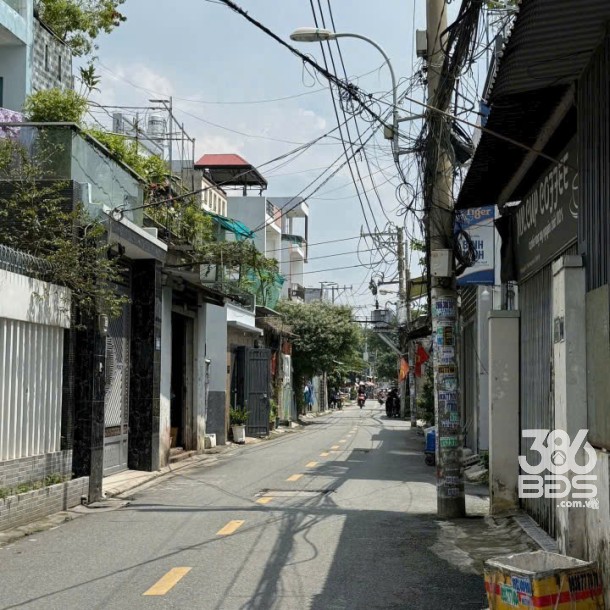 Nhà hẻm đường số 8, Bình Hưng Hòa B, dt 48m2 2 lầu 4pn,4wc, sân thượng giá 4,95 tỷ-1