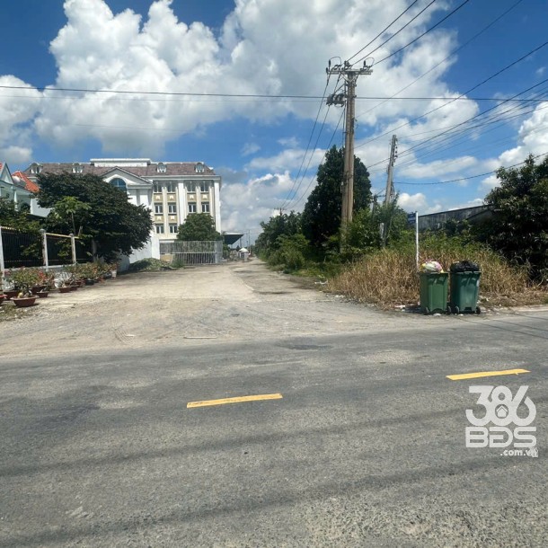 Bán 5 lô thổ cư liền kề xã Bình Tịnh, huyện Tân Trụ dt 197m2 giá 739 triệu 1 lô-5