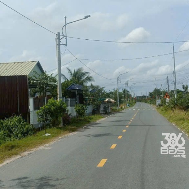 Bán đất thổ cư mặt tiền nhựa Láng Cẩm, xã Đức Lập Hạ dt 240m2 giá 2,8 tỷ-1