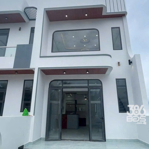 Nhà mới xây , đã hoàn công xã Mỹ Hạnh Nam, Đức Hòa dt 125m2 1 lửng , 3pn, 2wc giá 2,25 tỷ-2