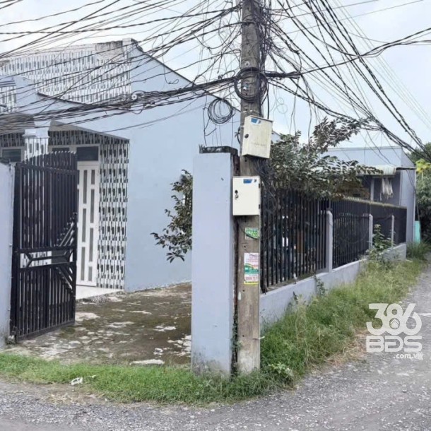 Nhả hẻm sân rộng xã Hựu Thạnh, Đức Hòa tdt 142m2 2pn , 2wc giá 1,4 tỷ-3