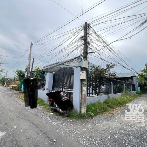 Nhả hẻm sân rộng xã Hựu Thạnh, Đức Hòa tdt 142m2 2pn , 2wc giá 1,4 tỷ-4