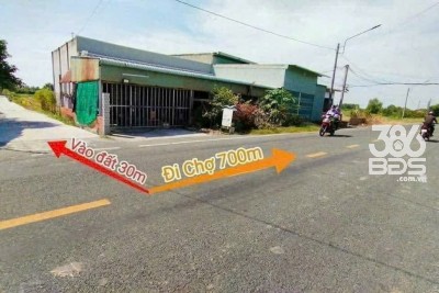 Bán đất thổ cư đường beton 3m thông , xã Đức Tân, Tân Trụ dt 311m2 giá 1,2 tỷ