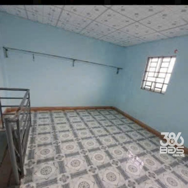 Bán nhà cấp 4 + dãy trọ 5 phòng  xã Long Định tdt 200m2  đang cho thu nhập , giá 2,7 tỷ-3