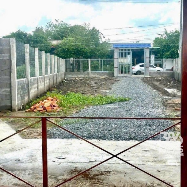 Bán đất khuôn viên nhà vườn ấp 3 , xã Thạnh Đức tdt 1170m2 ( có 150m2 thổ) giá 2,6 tỷ-6