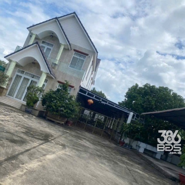 Bán biệt thự đẹp + nhà yến xã Lương Hòa, Bến Lức tdt 2000m2 ( 200m2 thổ) giá 15,95 tỷ-2