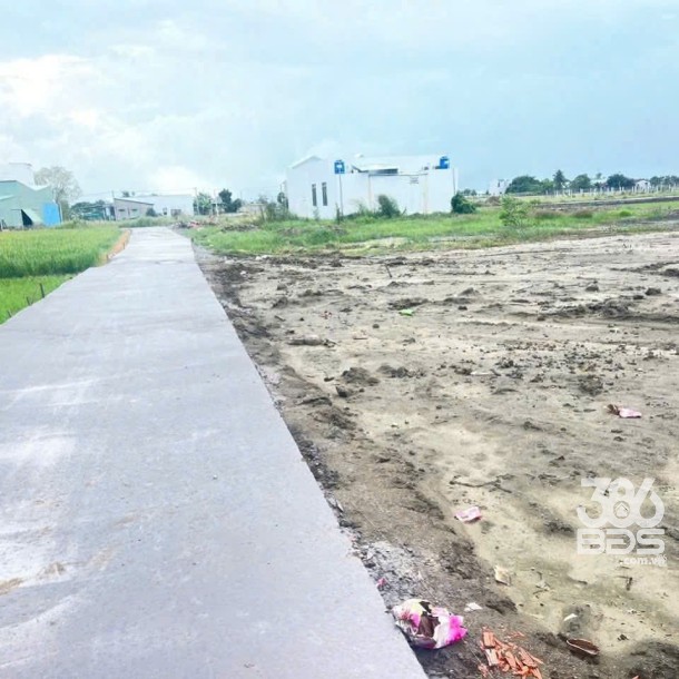 Bán 11 lô nền thổ cư đường beton xe hơi xã Phước Vân , Cần Đước giá 700 triệu / nền-2