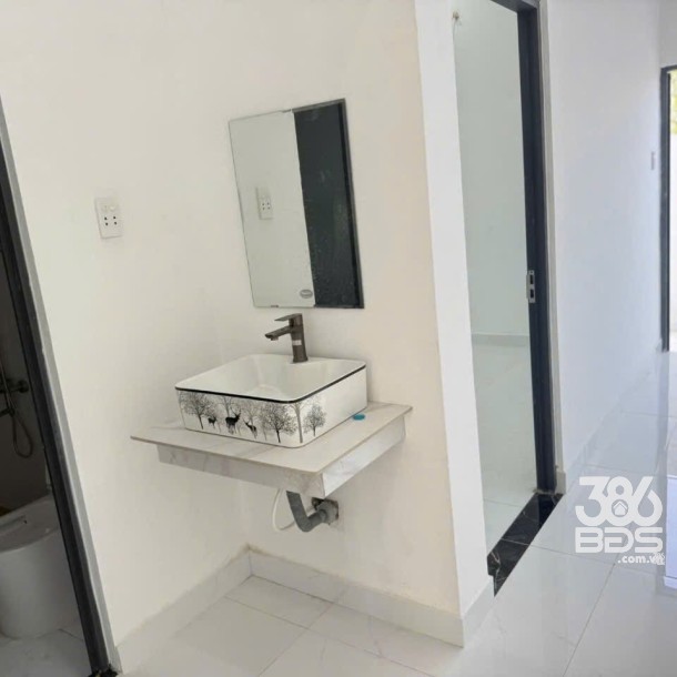 Bán nhà mới xây xã Tân Bửu , Bến Lức dt 99m2 1 lầu , 2pn , 3wc giá 2,7 tỷ-7