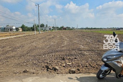 Bán đất thổ cư mặt tiền Nguyễn Văn Thọ , xã Lạc Tấn , Tân Trụ dt 120m2 giá giảm còn 550 triệu