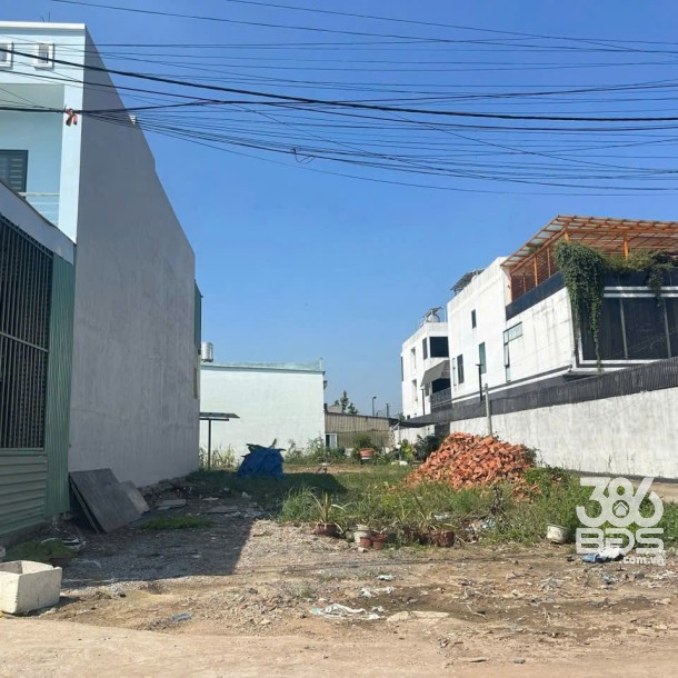 Bán đất thổ cư hẻm 2 xẹt An Hạ , xã Phạm Văn Hai , dt 115m2  đường beton xe hơi chạy giá 2,3 tỷ-2