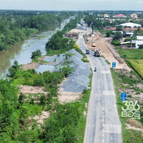 Bán đất mặt tiền tỉnh lộ 818 , xã Tân Thành, huyện Thủ Thừa dt 1926m2 ( có 1080m2 thổ ) giá 7,5 tỷ-2