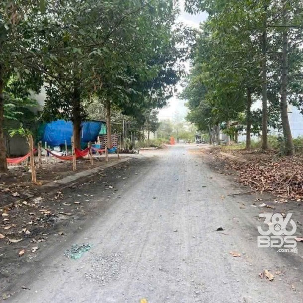 Bán nền thổ cư đường số 7, KDC 135 , thị trấn Bến Lức dt 144m2 giá giảm còn 3 tỷ-1