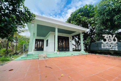 Bán nhà sân rộng hẻm tỉnh lộ 7, xã Phước Thạnh tdt 389,5m2 full thổ giá 3,4 tỷ