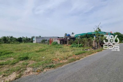 Bán đất full thổ cư mặt tiền đường nhựa xã Phước Vân dt 792m2 giá 4,4 tỷ