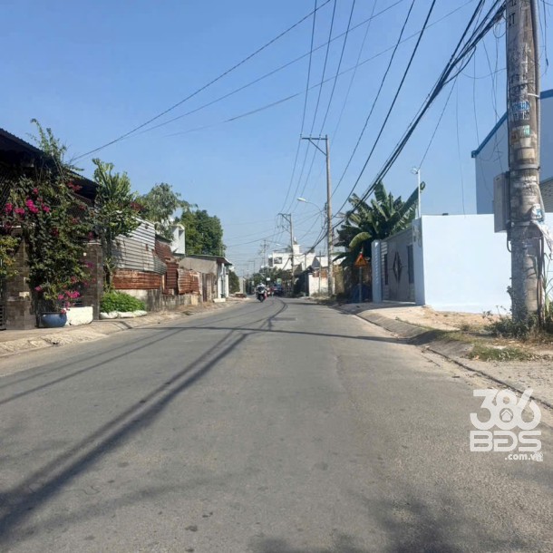 Bán đất mt Phùng Thị Chuyện , Thới Tam Thôn , Hóc Môn dt 226m2 ( 144,7m2 thổ ) giá 7,3 tỷ-3