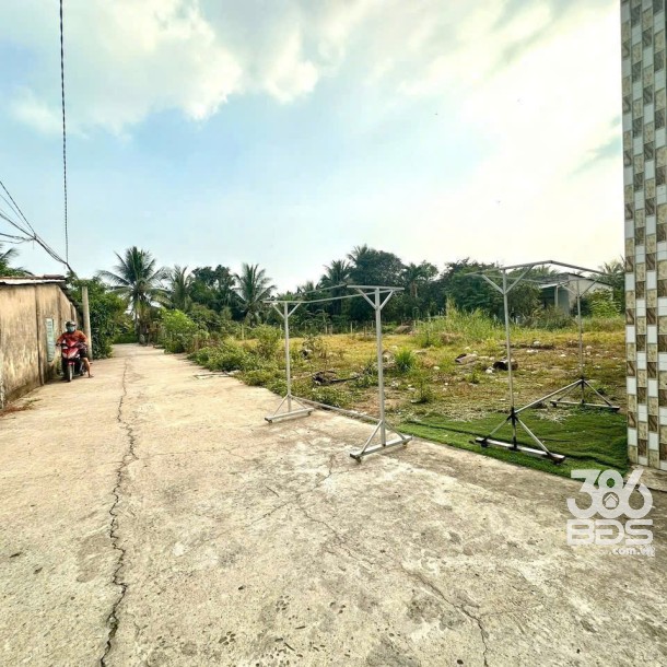 Bán đất thổ cư đường beton xe oto Long Định , Cần Đước dt 116,5m2 giá giảm còn 800 triệu-1