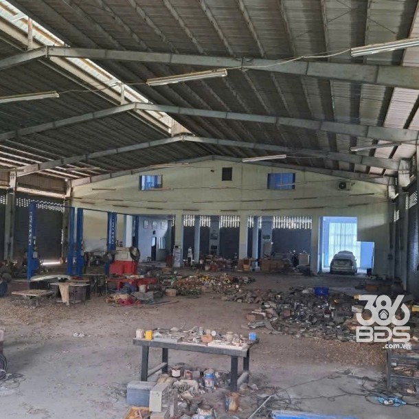 Bán nhà xưởng mt đường Mỹ Yên- Tân Bửu dt 1570m2 SKC giá 33 tỷ-1