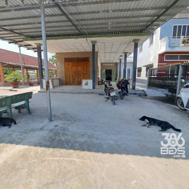 Bán nhà sân rộng ở KP7 , thị trấn Bến Lức dt 636m2 full thổ , 3pn ,2wc giá giảm còn 4,8 tỷ-3